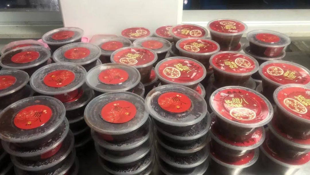寒冬添暖 萬事“粥”全！協(xié)昌環(huán)保為員工送上愛心臘八粥